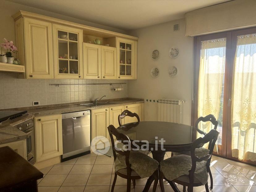 Trilocale in Via Aquileia — foto 27 di 30