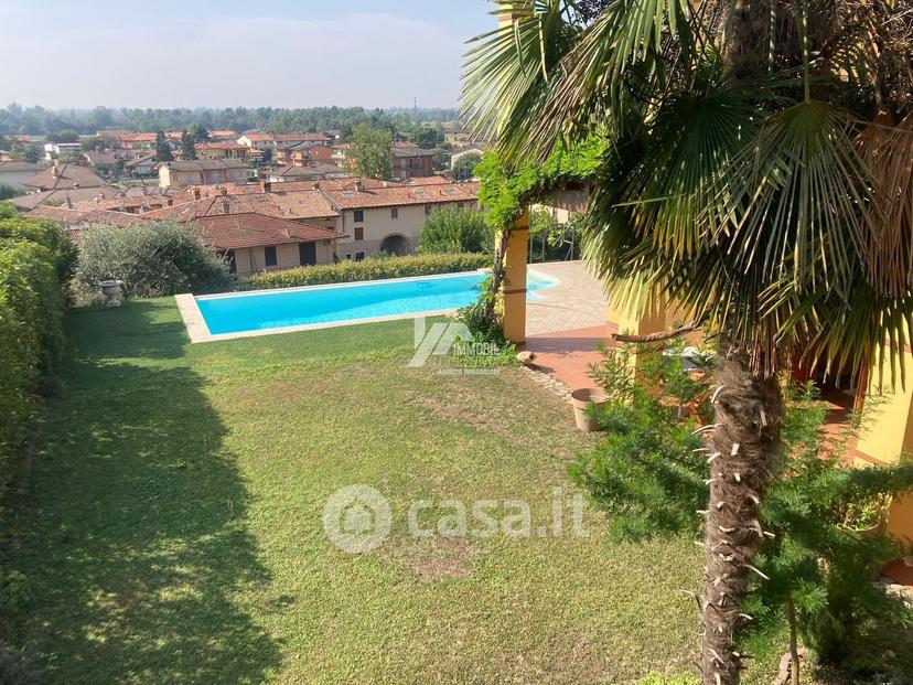 Villa in Via dei Ronchi 14
