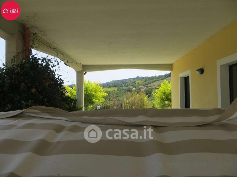 Villa in Strada Ete 4 — foto 30 di 92