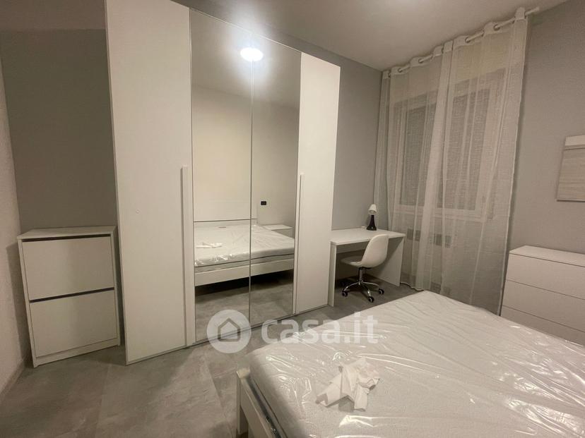 Stanza in Via Bartolomeo Spani 18 d — foto 18 di 35