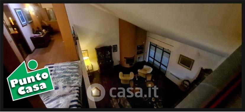 Villa in Via Europa 128