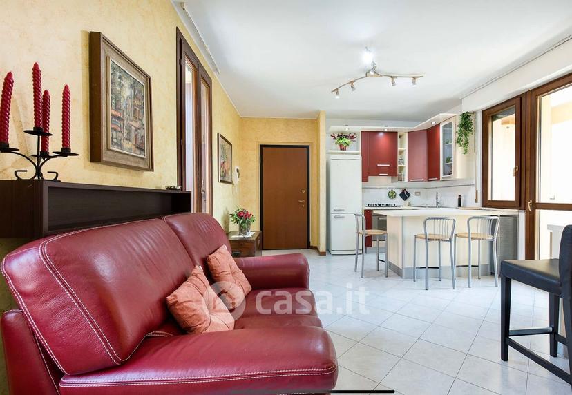 Trilocale in Via Giacomo Puccini 1 — foto 4 di 17