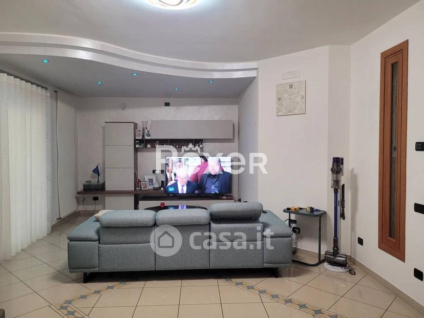 Appartamento in Via Milone — foto 3 di 16