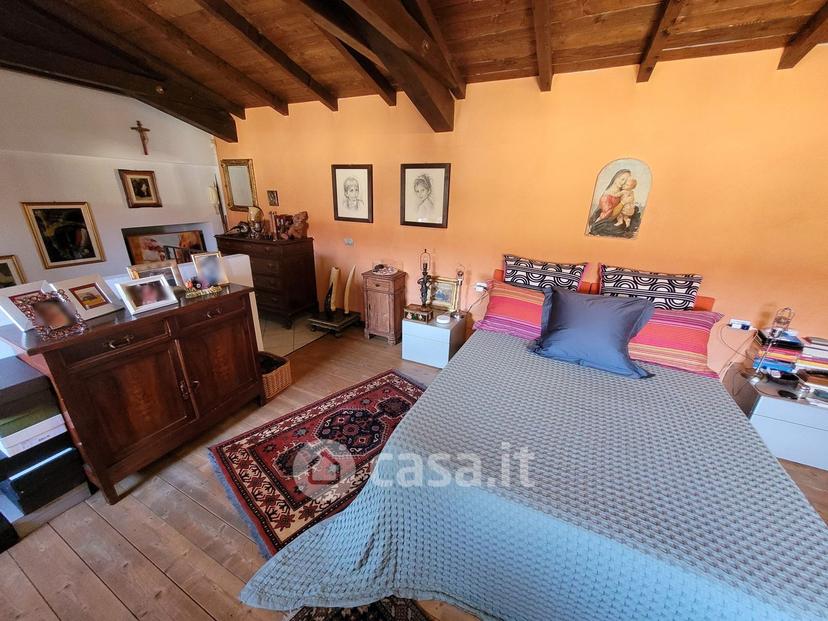 Villa in Via F. Foglieni Maestra 11