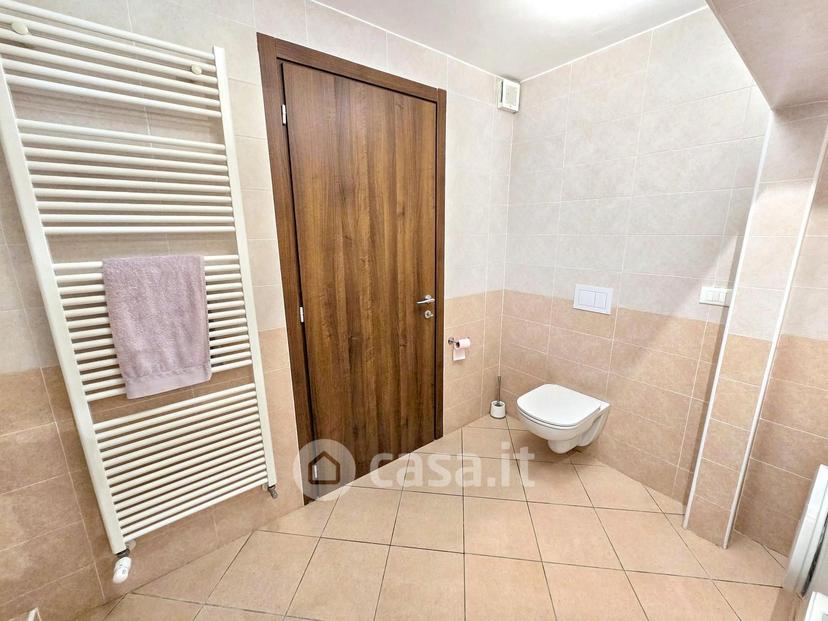 Villa in Viale Ugo Foscolo 46 — foto 59 di 70