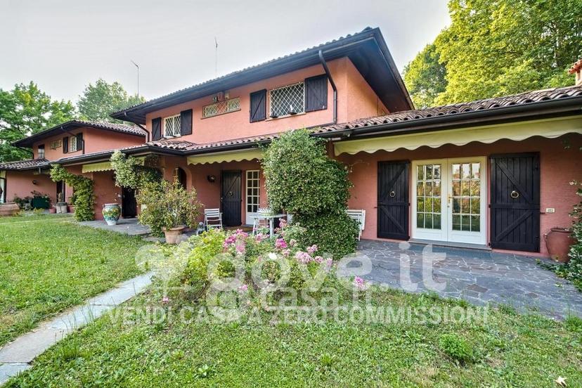 Villa in Via Alessandro Manzoni 28 — foto 21 di 43