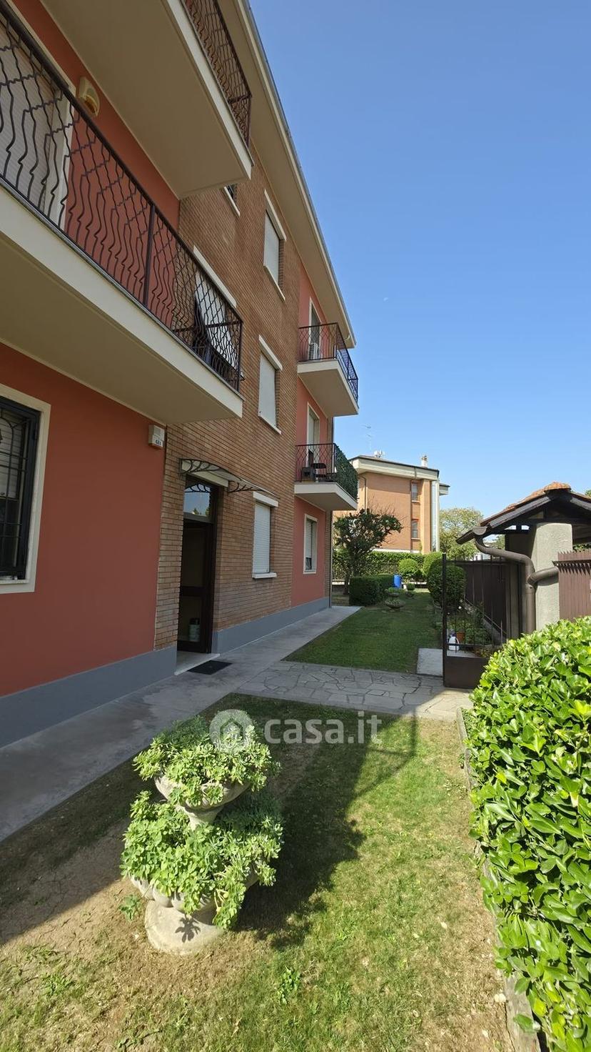 Trilocale in Via Achille Grandi 13 — foto 13 di 31