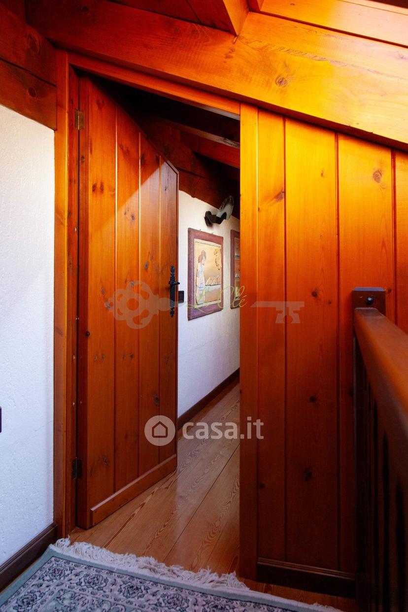 Quadrilocale in Frazione Biolley 69 — foto 3 di 28
