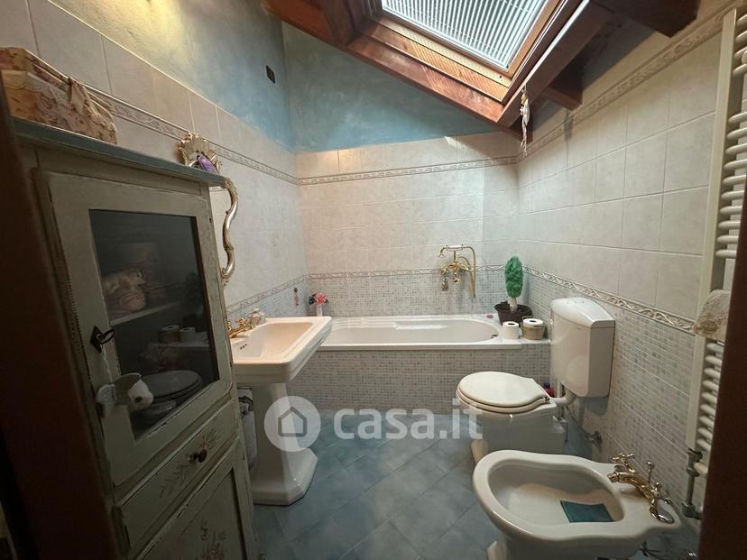 Trilocale in Via XXV Luglio 6 — foto 10 di 29