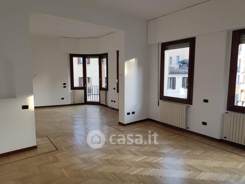 Quadrilocale in Via Beato Luca Belludi — foto 5 di 29