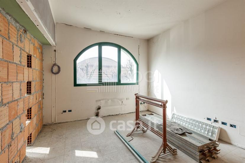 Trilocale in Via Carlo Cattaneo 2 — foto 3 di 18