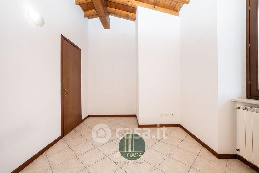 Trilocale in Via Seriola 38 — foto 11 di 31