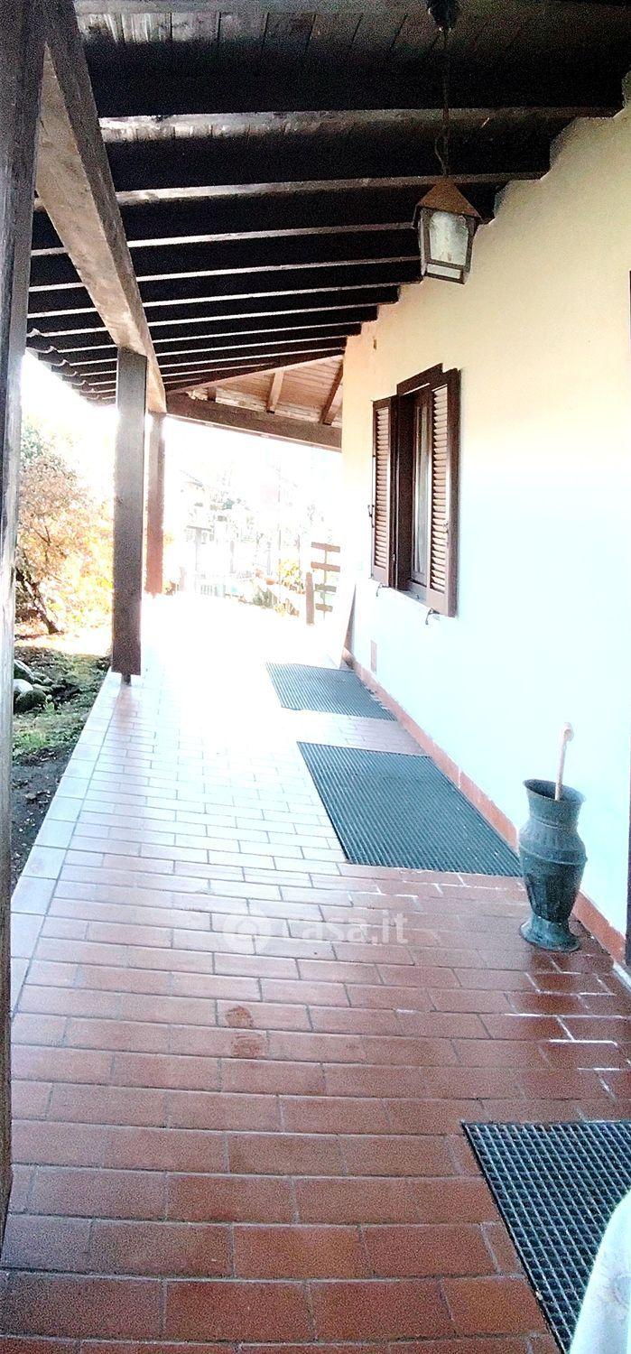 Villa in Via Gagnago — foto 3 di 32
