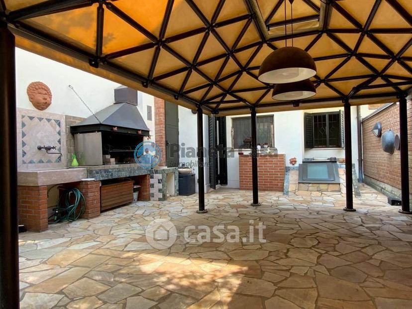 Villa in Via Antonio Simeone Sografi 11 — foto 23 di 33