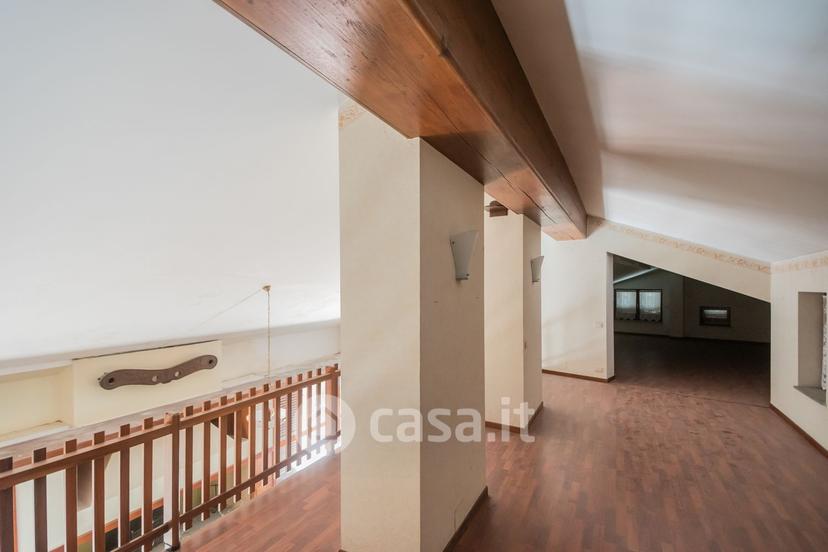 Villa in Via Per Bregazzana — foto 36 di 40