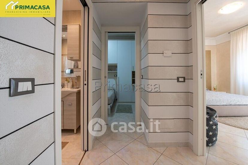 Trilocale in Viale Ugo Foscolo 104 — foto 16 di 28