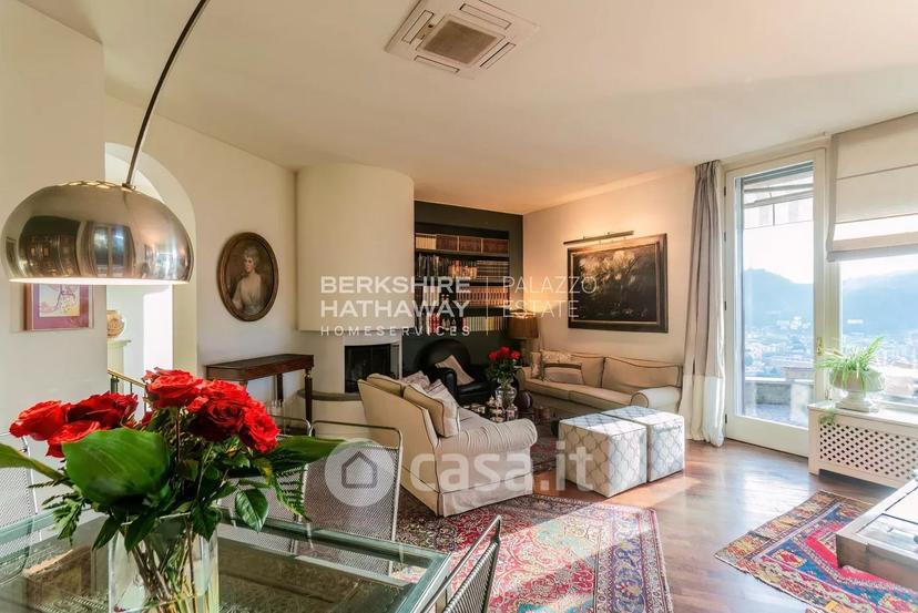 Villa in Via Per Brunate — foto 29 di 44