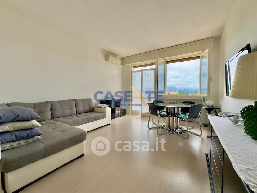 Trilocale in Via Como — foto 18 di 32