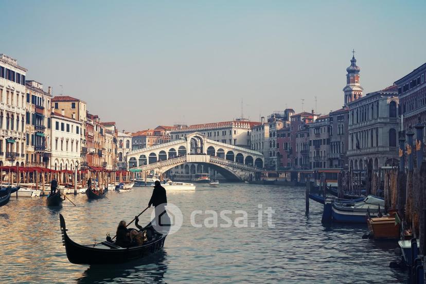 Trilocale in Giosuè Carducci 6 — foto 32 di 33