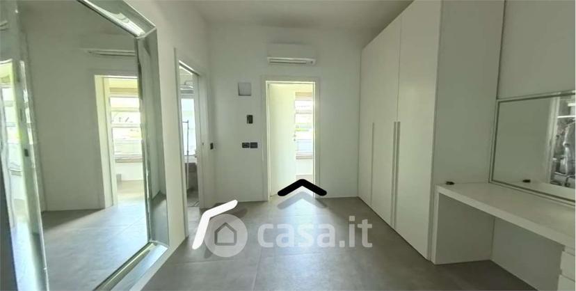 Villa in Via Monte Suello — foto 4 di 60
