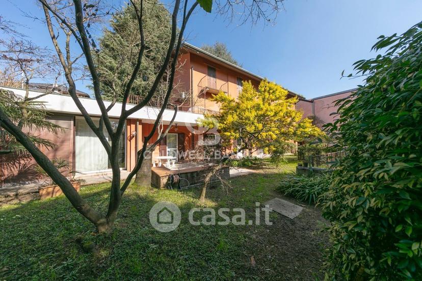 Villa in Via Martiri di Belfiore 4 — foto 22 di 39