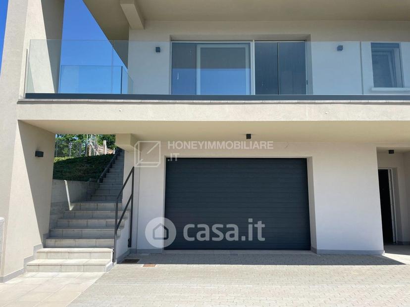 Villa in Via Giovannino Guareschi — foto 16 di 38