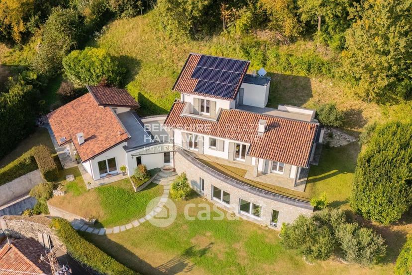 Villa in Via Paolo Carcano — foto 17 di 88