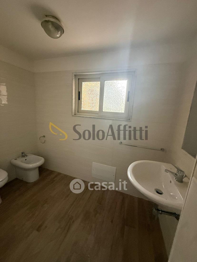 Trilocale in Via Giuseppe de Nava — foto 19 di 28