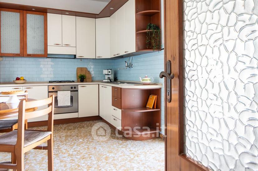 Trilocale in Via Aterno 339 — foto 9 di 65