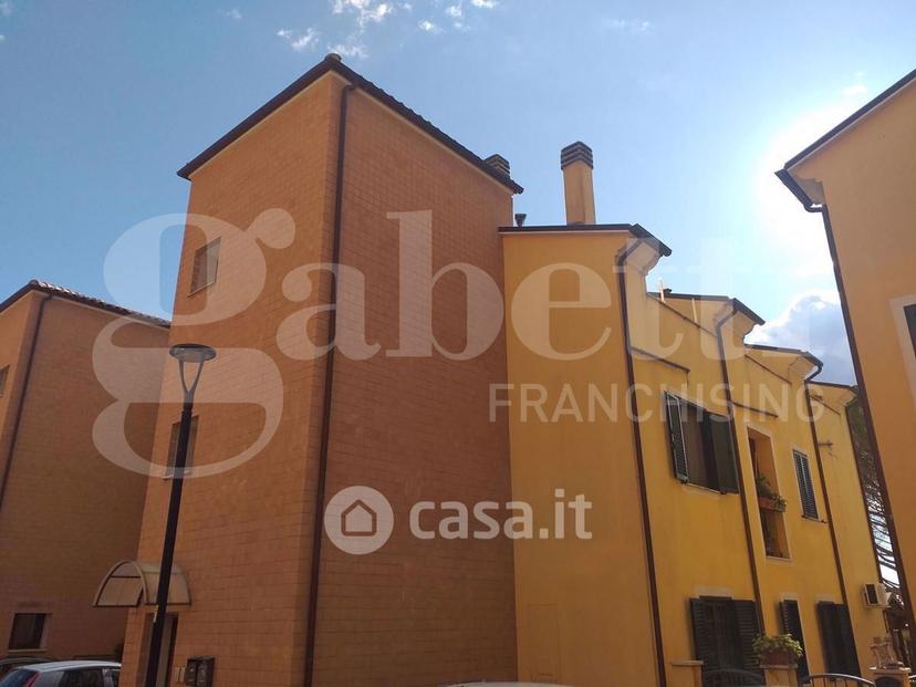 Trilocale in Via della Cava — foto 5 di 15
