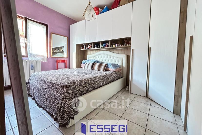 Quadrilocale in Via Cav. Attilio Porroni 10 — foto 2 di 27