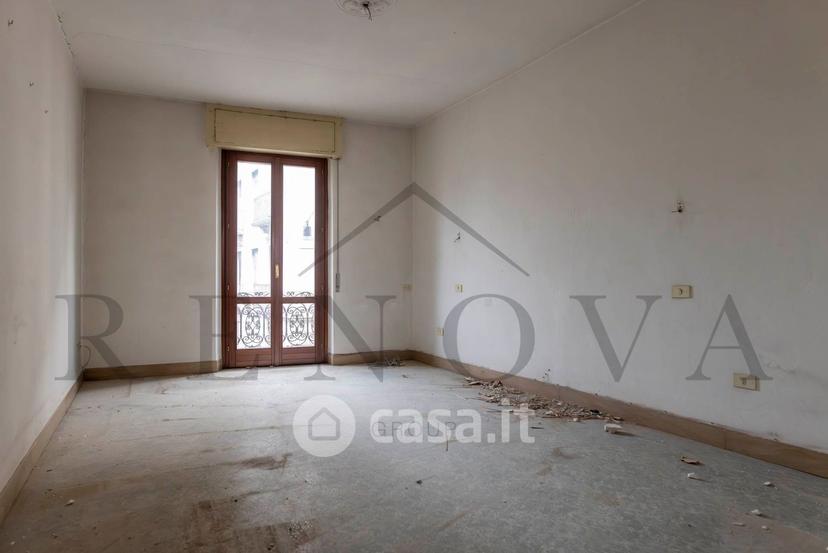 Trilocale in Via S. Nazaro 69 — foto 7 di 33