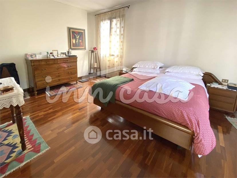 Villa in Via Giuseppe Soleri Brancaleoni 5 — foto 20 di 35