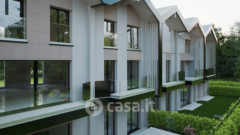 Appartamento in Via Flavio Gioia 26 — foto 2 di 59
