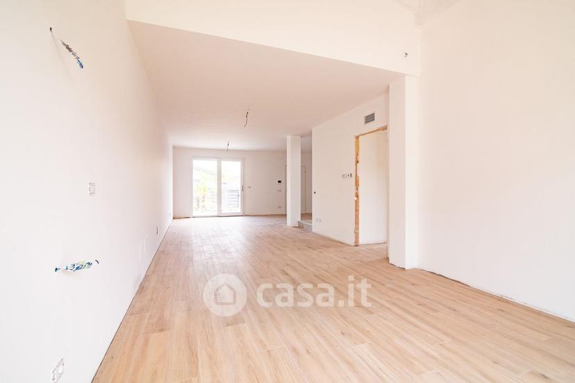 Villa in Via Mario Baratta — foto 48 di 63