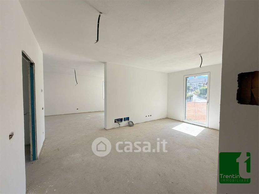 Villa in Via Andrea Baldessari — foto 3 di 23