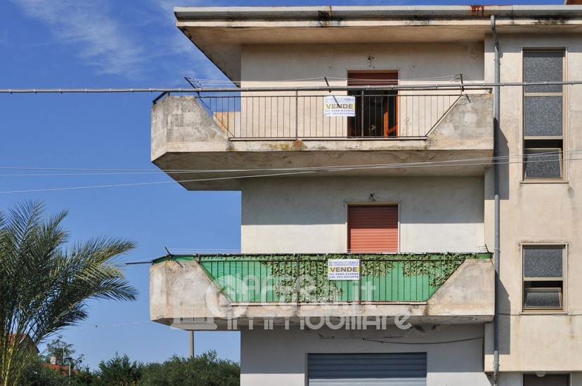 Trilocale in Via degli Ulivi 67 — foto 3 di 31