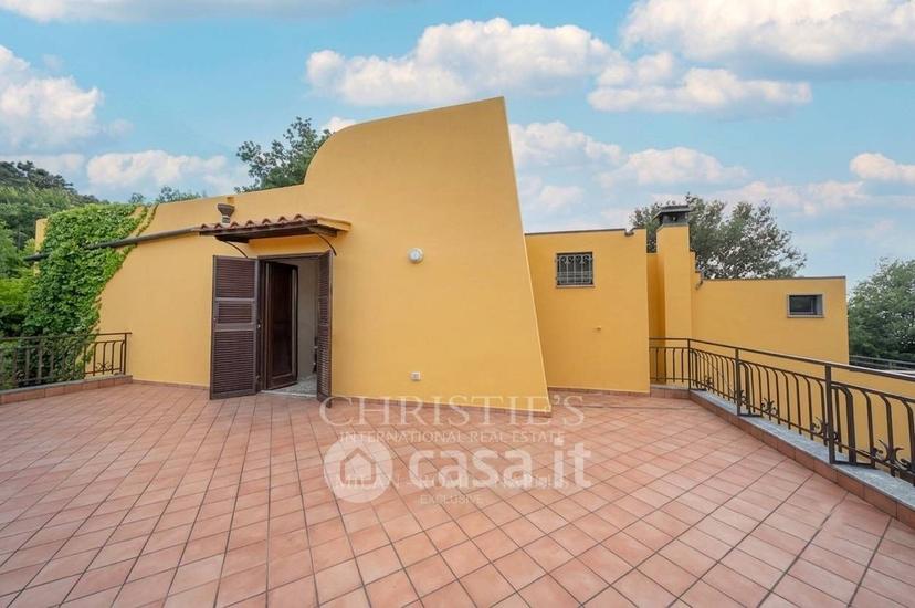 Villa in Corso Italia — foto 12 di 18