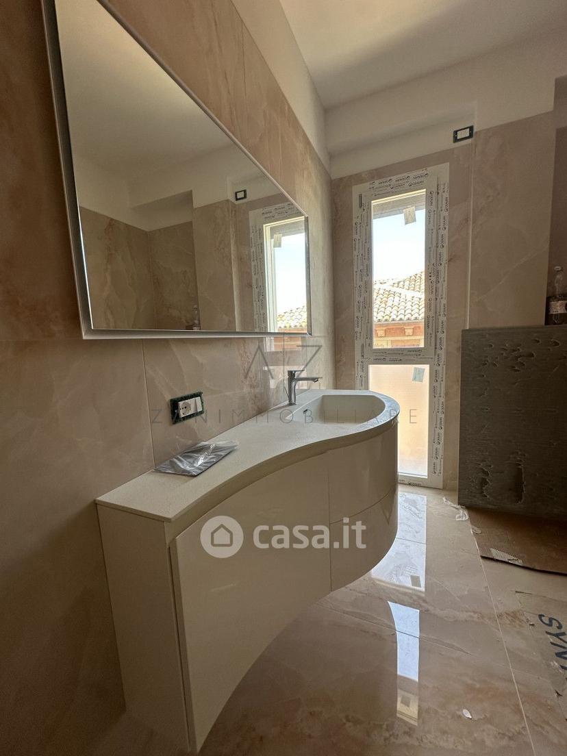 Quadrilocale in Via San Pio X — foto 22 di 28
