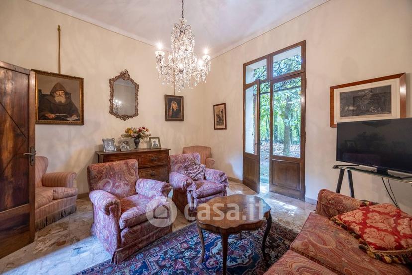 Villa in Via Castelnuovo Rangone — foto 22 di 101