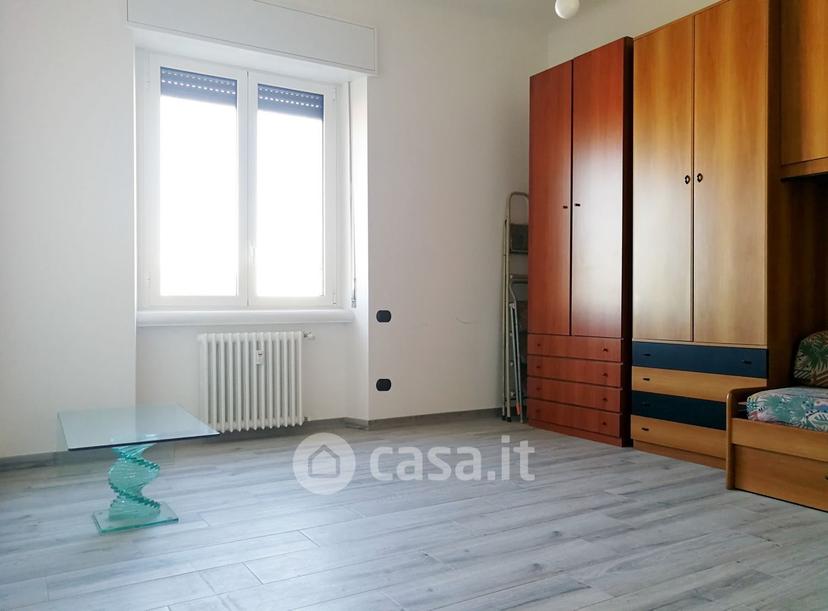 Bilocale in Viale Lombardia 11 — foto 13 di 14