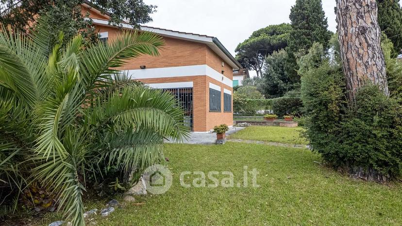 Villa in Via degli Allori E Lauri — foto 2 di 64
