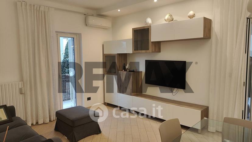 Trilocale in Via Lonigro 16 — foto 8 di 23