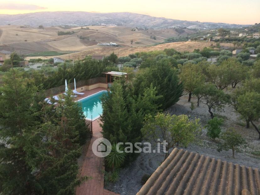 Villa in Via Isabella di Castiglia — foto 8 di 12