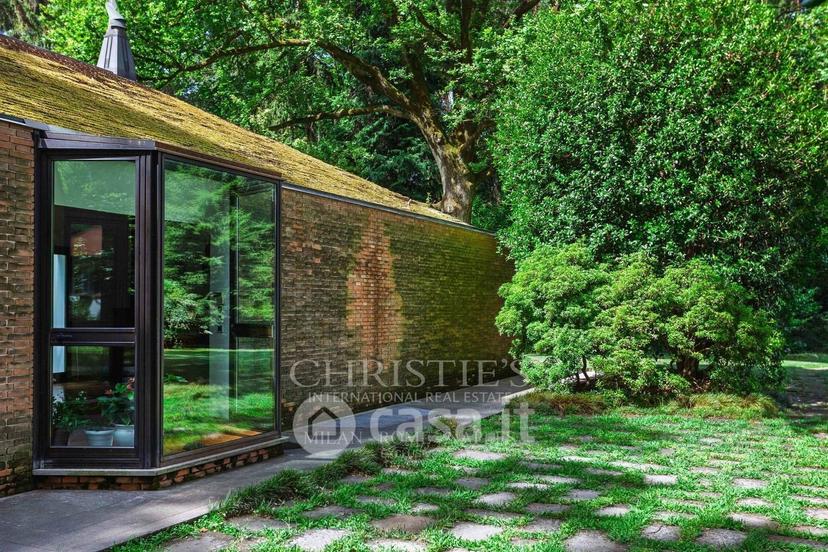 Villa in Via Luciano Manara — foto 35 di 38