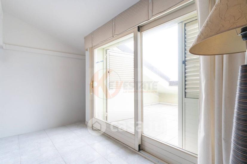 Appartamento in Via Walter Pasella 36 — foto 3 di 36