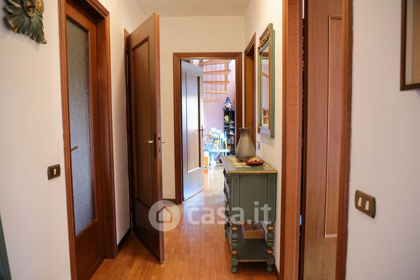 Appartamento in Via Giuseppe Parini 3 — foto 27 di 41