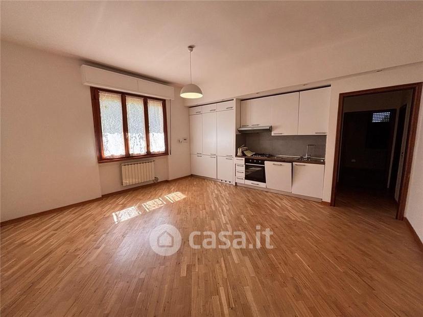 Trilocale in Via Vecchia Pisana — foto 2 di 13