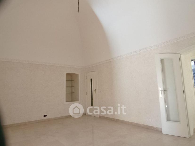 Trilocale in Via Metastasio 6 — foto 8 di 27