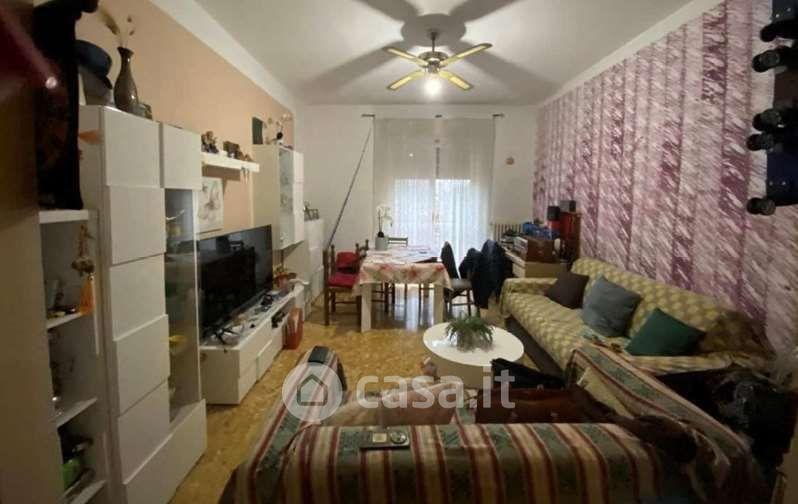 Trilocale in Via G. di Vittorio 68 — foto 5 di 31